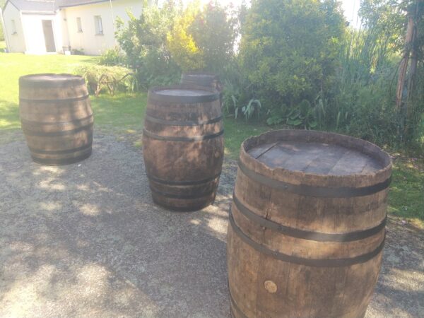 Tonneaux barriques bois / manges debout – Image 4