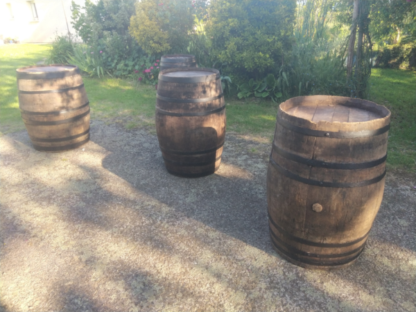 Tonneaux barriques bois / manges debout – Image 5