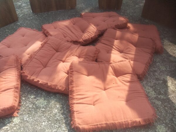 Coussins couleurs terracotta
